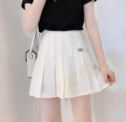 百褶裙，女装，秀禾