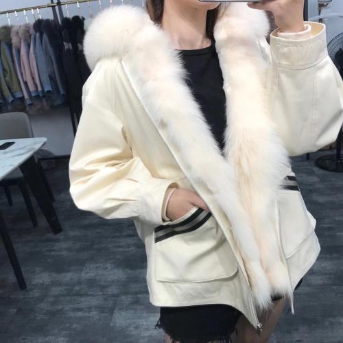 ZHG8108韩版百搭织带真狐狸毛领内胆可拆卸獭兔毛皮草派克,女装皮草,L·H·X