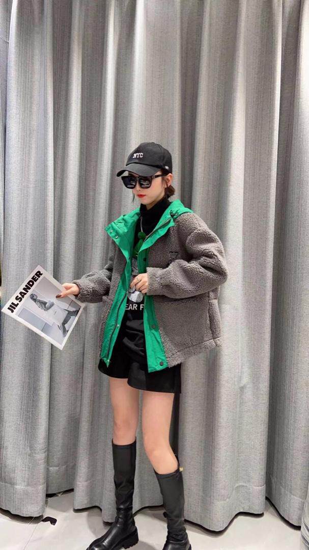 珠片绣加帽子的撞色搭配今年皮毛一体的天花板，其它，姚姚家