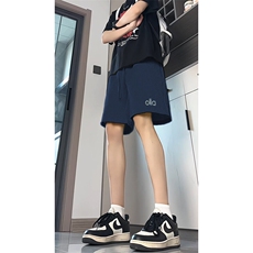 藏青色