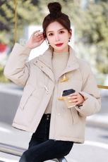 牛角扣羽绒服女短款2025冬新款小个子加厚时尚立领白鸭绒保暖外套，女装羽绒服，沐七七