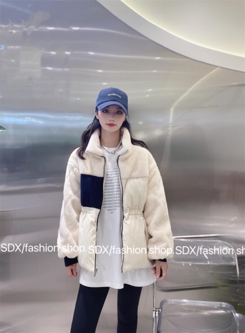 【现货】设计师款撞色拼接羽绒服，女装羽绒服，色调轩