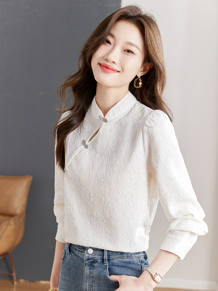 新中式长袖白衬衫女2024年秋季新款刺绣设计复古高级感上衣，女装衬衫，梦白服饰厂