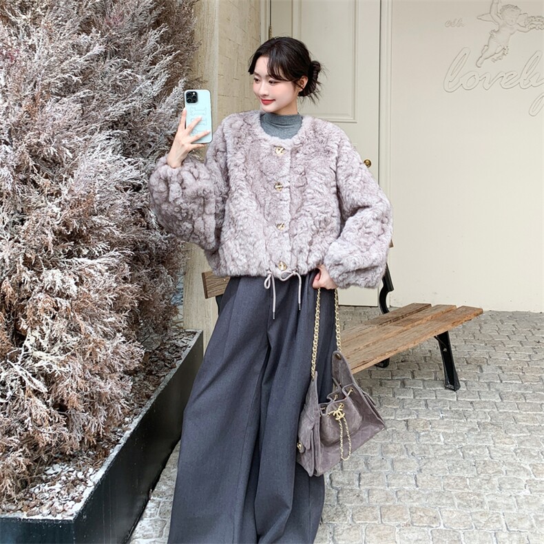 贵气御姐感短款皮毛一体羊羔毛绒仿皮草外套女冬2025新款气质棉服,女装短外套,2C151
