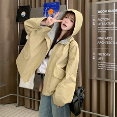 新款格子袖撞色小个子短外套风衣5767-P155K228，女装风衣，2C332