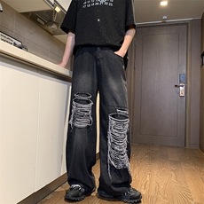 黑色