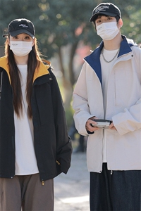 GDN6618春秋男女同款情侣防风防水冲锋衣户外连帽时尚休闲夹克图片