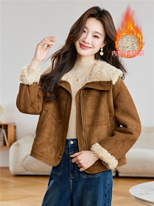 翻领皮毛一体外套2025冬季新款韩版显瘦气质复古小个子羊羔毛棉袄图片