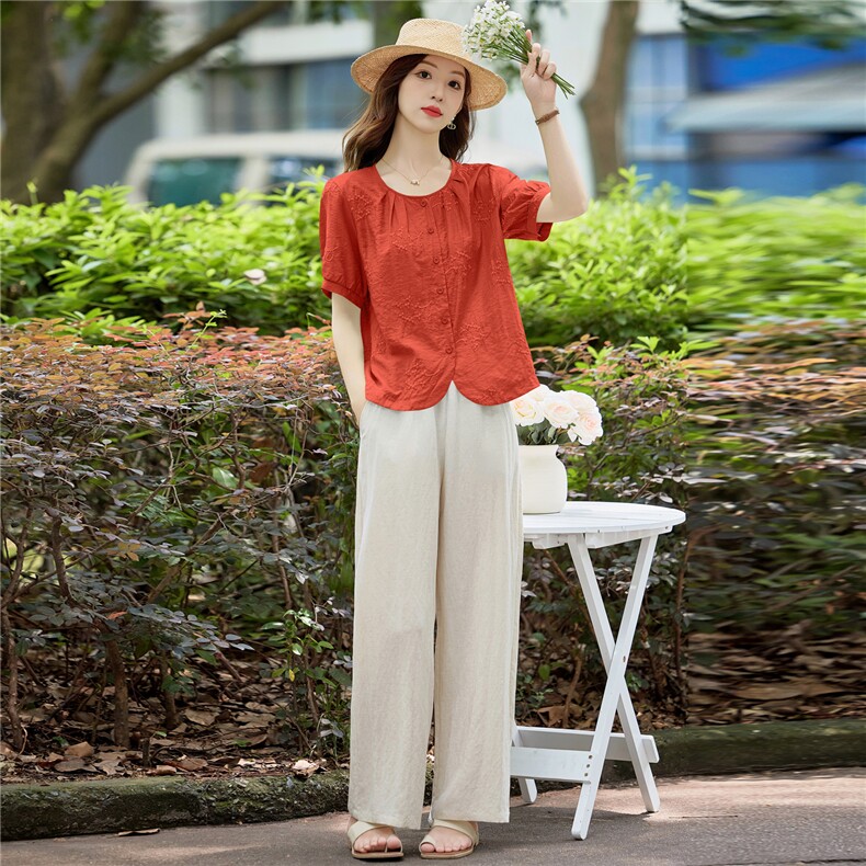 现货。套装短袖洋气2026夏季新款宽松显瘦遮肉刺绣小衫上衣,女装套装/套裙,依万里
