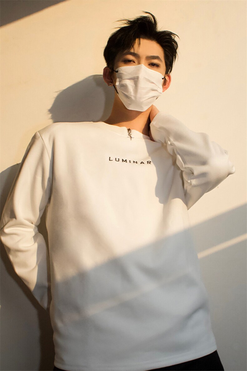 明星私服美式潮流打底垫肩款打底金属星星设计内搭T恤P50,男装T恤,电商B319