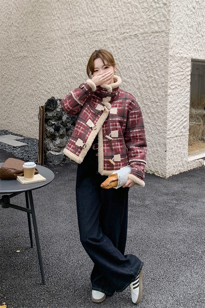 2025冬季新款韩系格纹羊羔毛外套女,女装皮草,维一诺