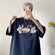 藏青色