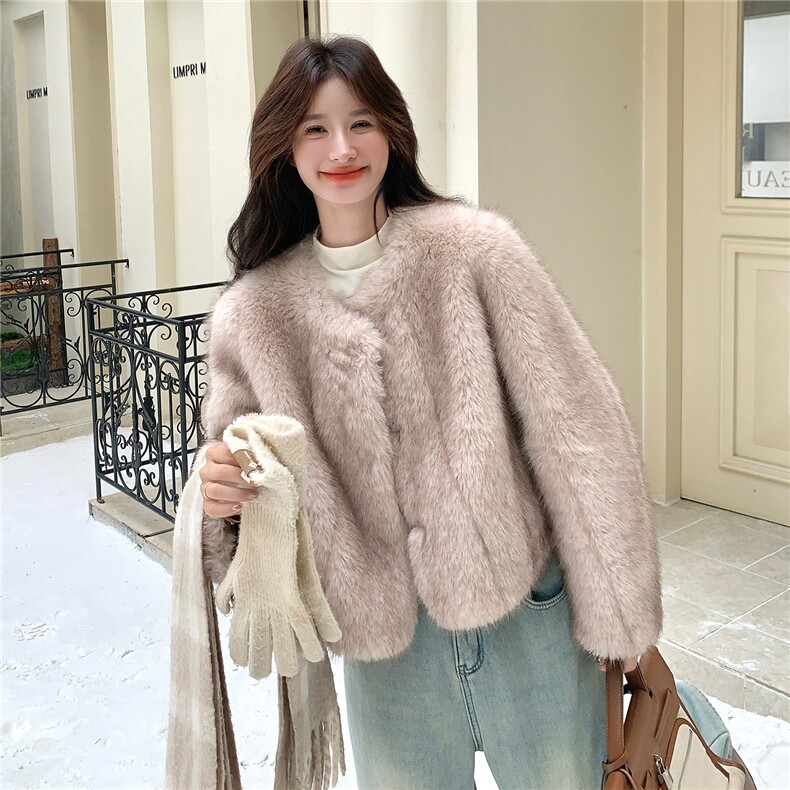 现货主推2025冬季新款时尚环保皮草毛毛外套女短款1510-P165K258，女装皮草，欣美人
