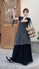 韩系条纹背心裙套装女2025年夏季新款小众设计感T恤阔腿裤三件套，女装连衣裙，2D008