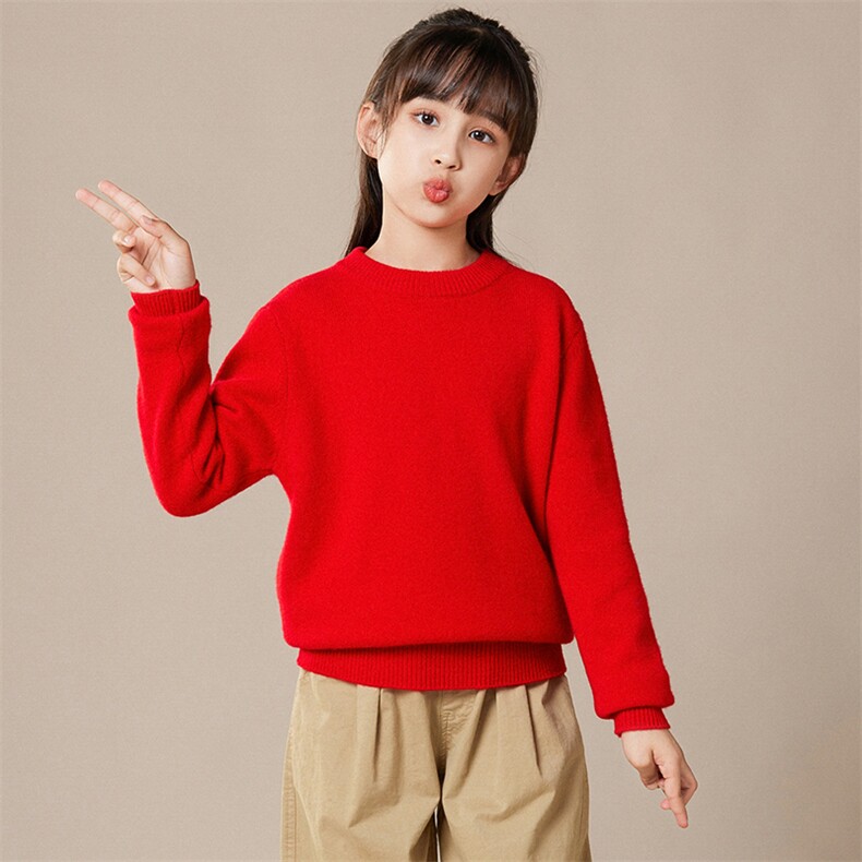 时尚儿童针织衫秋冬必备纯色圆领保暖舒适高品质面料，童装儿童针织衫，质第童装店