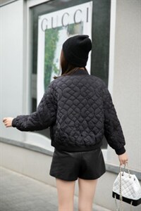 现货高品质标90绒羽绒服图片