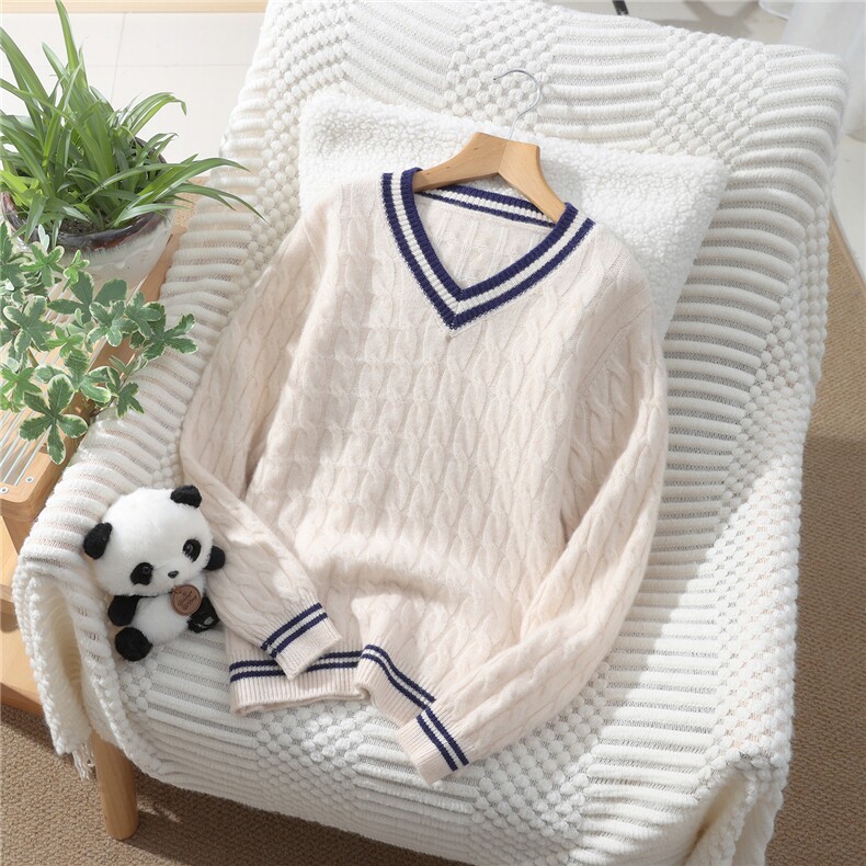 新款百搭双股V领麻花学院风，童装儿童羊毛衫，蒙王妃