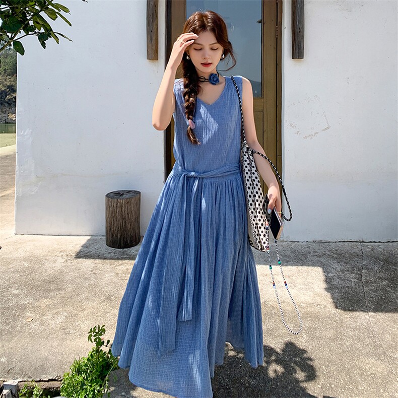 蓝色简单大方的连衣裙女夏季2025新款气质温柔风收腰显瘦法式长裙图片