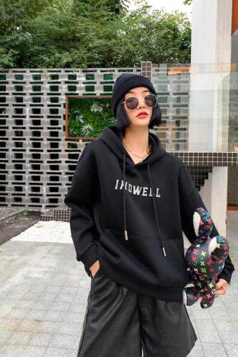 银狐绒超柔复合不脱绒不掉绒，发光凹凸字母设计，简约大气不挑人，女装，紫 睿