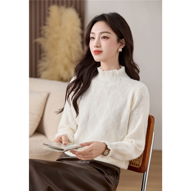 2025年冬季新款袖口订珠套头毛织小衫，女装针织衫/毛衣，乐吉娜
