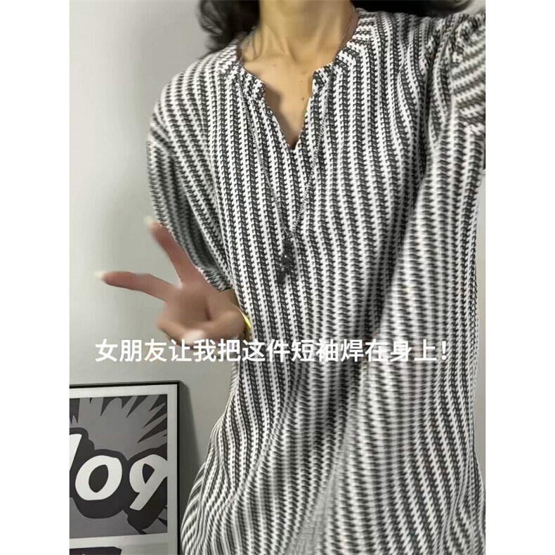 XZ809A/DX260/特P14     鱼骨纹V领短袖T恤图片