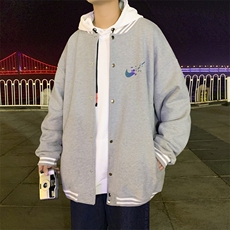浅灰色