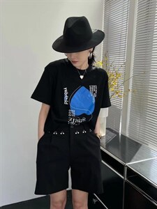 现货夏季新款爱心T恤图片