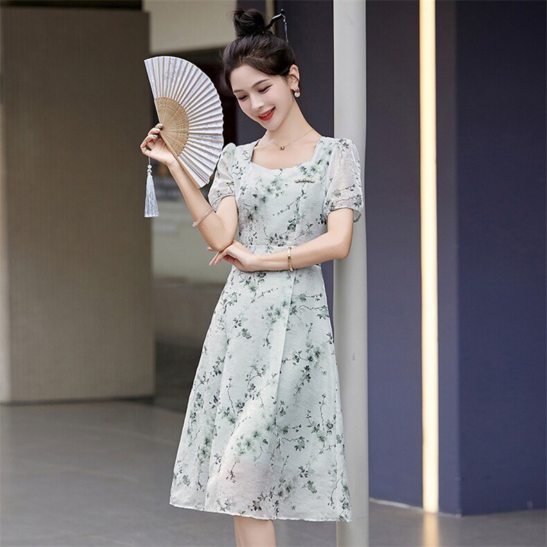 方领连衣裙女2025夏装新款收腰气质小个子显高法式a字裙,女装连衣裙,欣贝拉