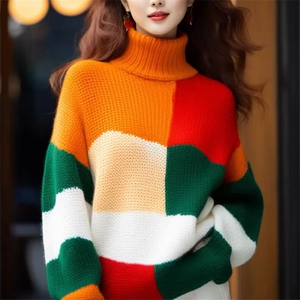 拼接彩色高翻领仿羊毛材质针织衫女士秋冬保暖图片