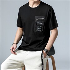 黑色