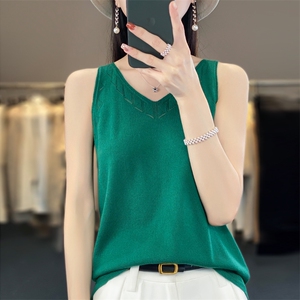 时尚V领镂空针织背心女夏季新款修身显瘦无袖打底衫内搭上衣图片