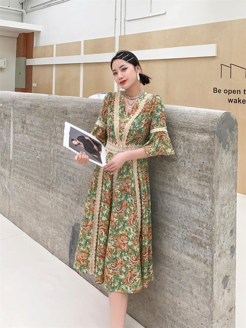 碎花连衣裙，女装连衣裙，芭丽名媛