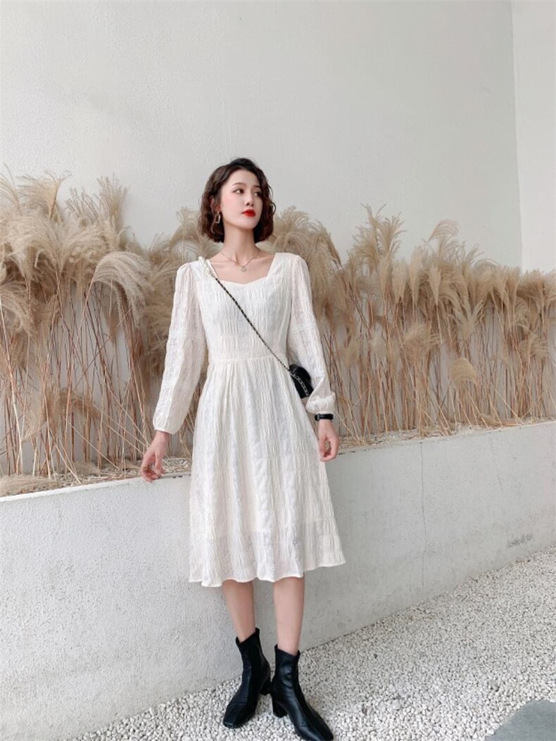 秋冬新款韩版时尚蕾丝连衣裙，女装连衣裙，荷塘月色