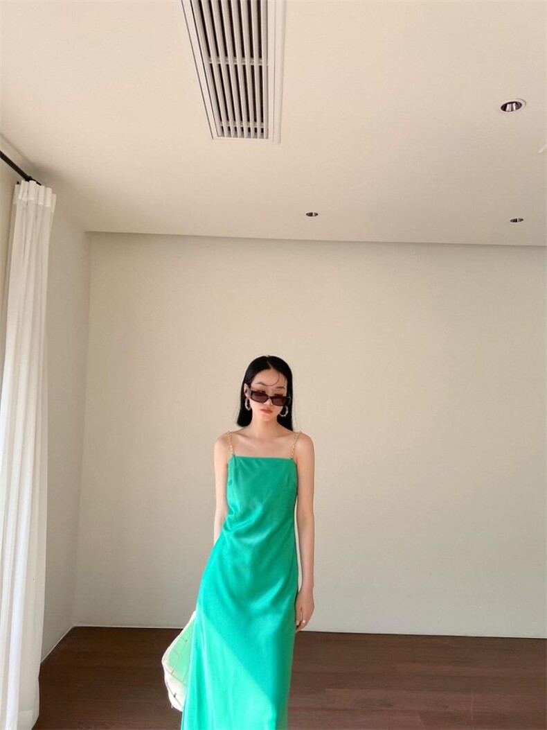 春季新款金属链条吊带绸缎裙，女装背心吊带，LION&CAT(2F)