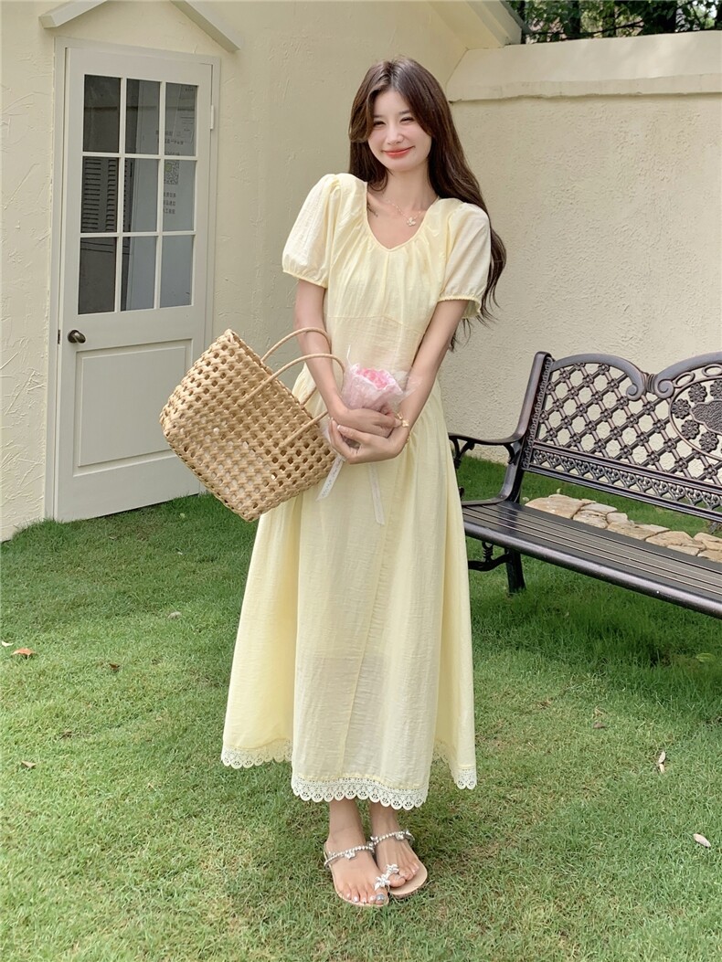 法式蕾丝花边浅黄色连衣裙女夏2025新款小个子显瘦爆款巨好看裙子,女装连衣裙,蝶眷