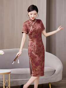 2025年夏季新品时尚气质金丝提花香云纱品质真丝喜庆中长款旗袍裙图片