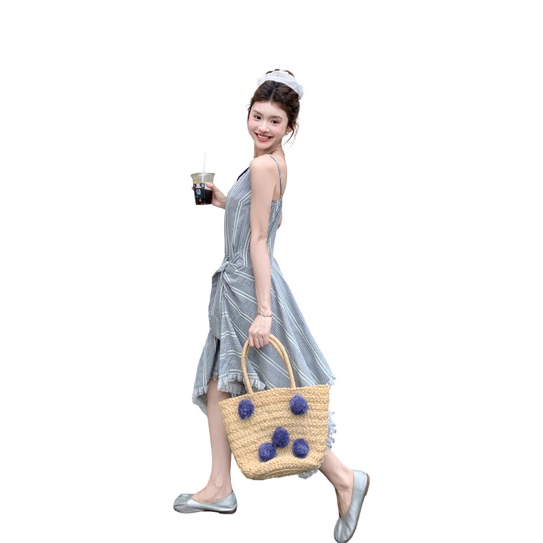 条纹流苏扭结吊带连衣裙女夏季2025新款法式度假风露背不规则长裙,女装连衣裙,浙宝220