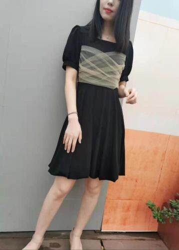 〈现货〉连衣裙，女装连衣裙，伊娜蕾尔