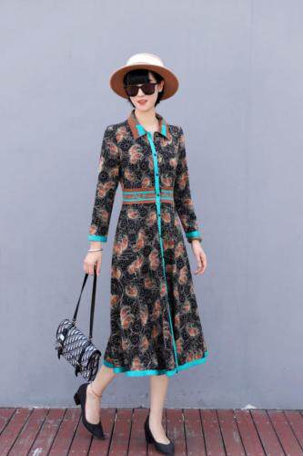 收腰款带裙摆连衣裙貂绒含羊毛，女装连衣裙，澳洛菲