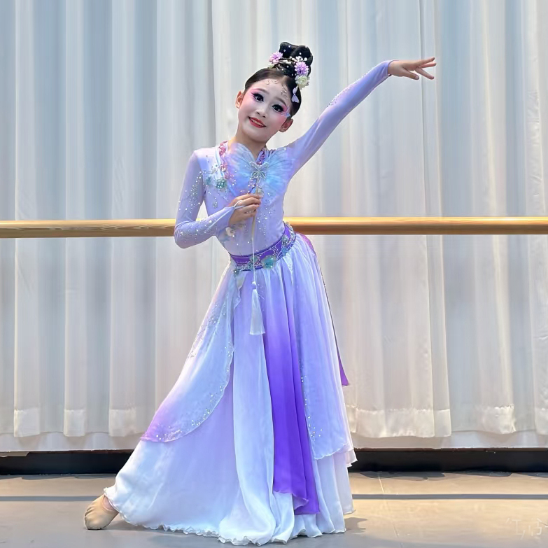 Children's Classical Dance Performance and Butterfly Dance Costumes, Elegant Large Skirt, Fan Dance, Butterfly Fragrance Performance Costumes, Art Exam Children's Classical Dance Performance and Butterfly Dance Costumes, Elegant Large Skirt, Fan Dance, Butterfly Fragrance Performance Costumes, Art Exam