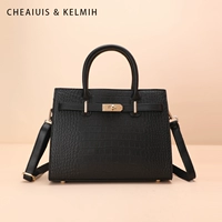 Крокодиловый рисунок черный, дающий шелковый шарф+подарочный пакет