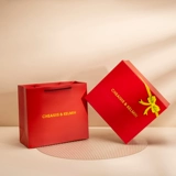 Высокопроизводительная настраиваемая подарочная упаковка должна разместить заказ с сумкой, чтобы выпустить один выстрел без доставки