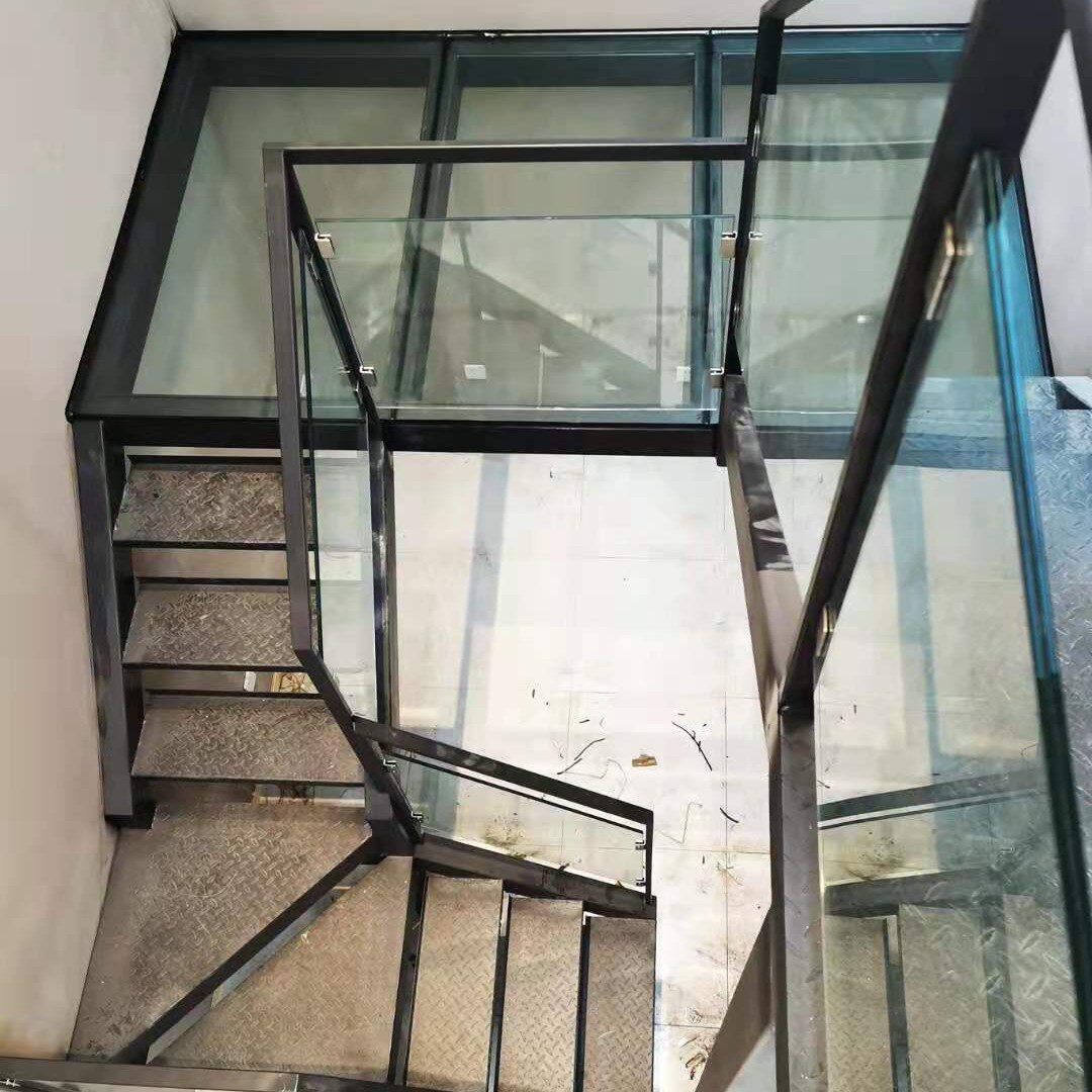 Laminated tempered tempered glass ramp glass guardrails stairs loft squared steel structure sealed terrace greenhouse anti-hail