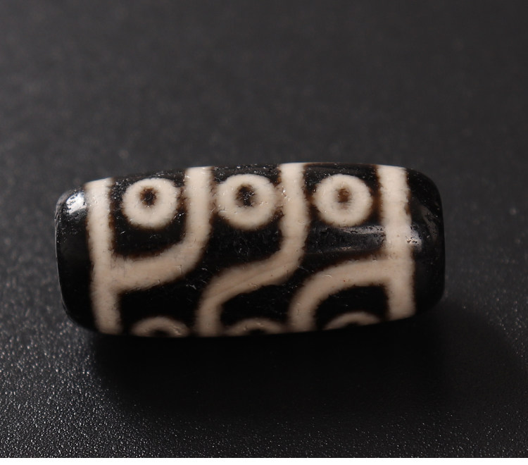 Украшения на руку 西藏九眼天珠 藏传天珠配饰 diy佛珠念珠手串顶珠腰珠配珠