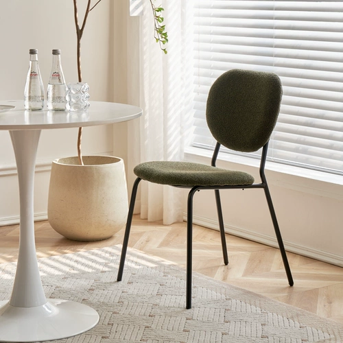 Скандинавский домашний обеденный стул, стул в кремовом стиле со спинкой, стул из ткани шерпа, дизайнерский железный стул для отдыха, стул для макияжа