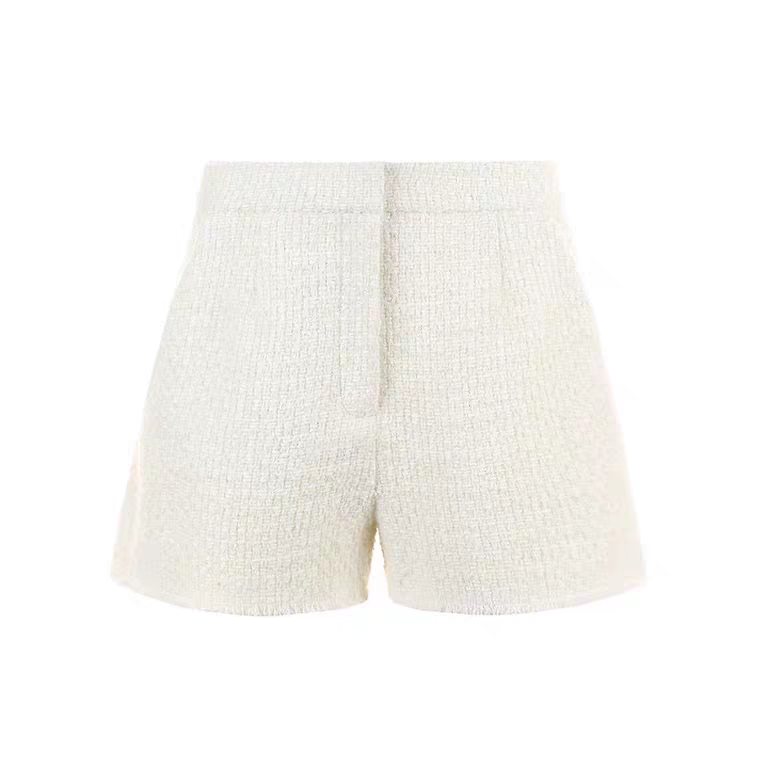 Milky Scent! Classic Chanel-Style Wool Fringe Snowflake Woolen Shorts in Creamy White for Women, Trendy Ins-Style