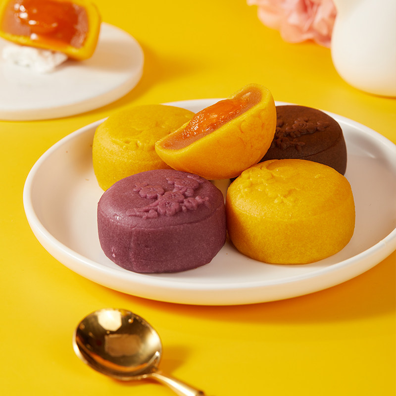 好想你 桃山皮 流心月饼礼盒装 200g*2件装 双重优惠折后￥44.8包邮 莲蓉蛋黄月饼300g*2件可选