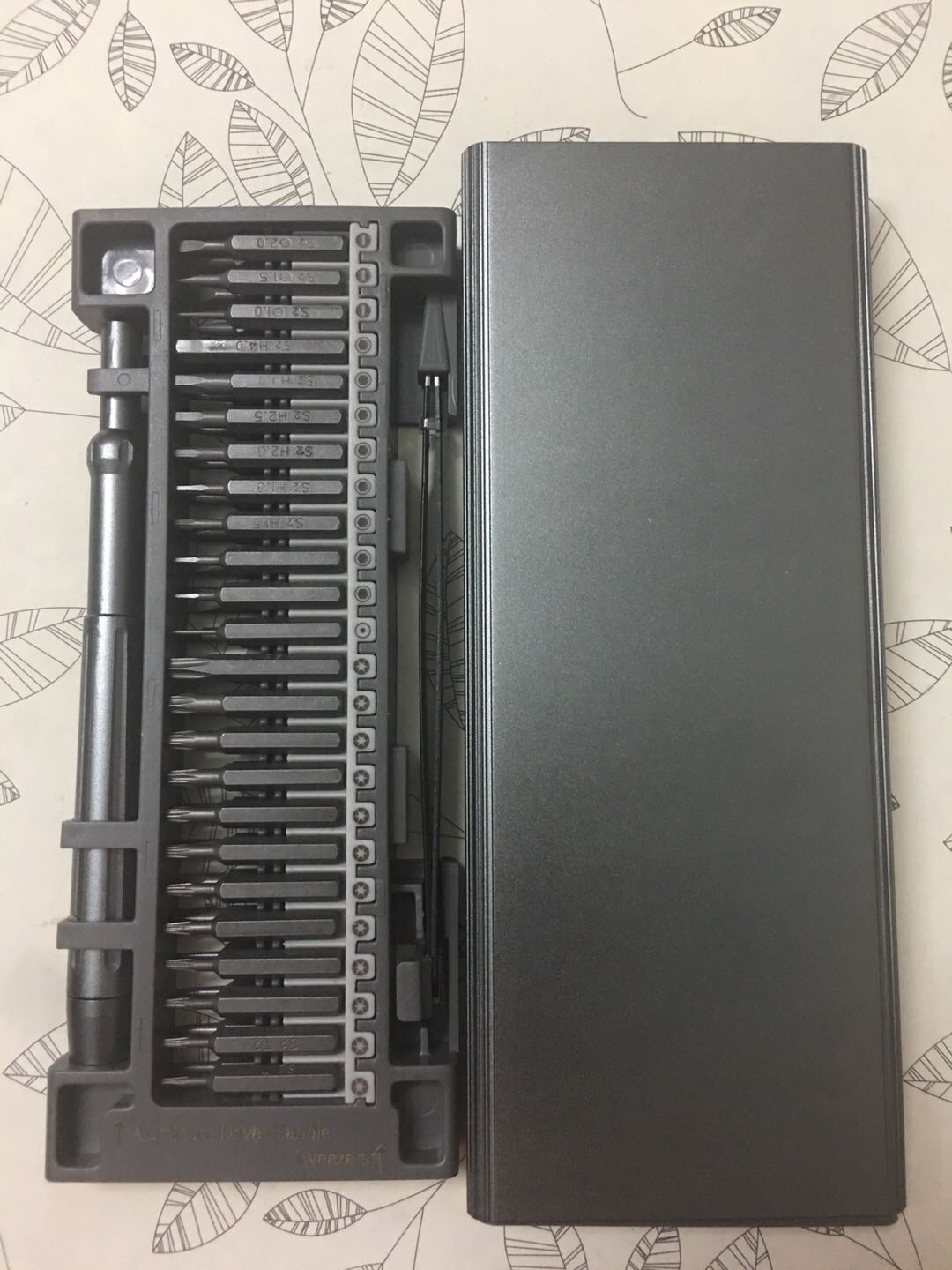 Mobile phone computer precision screwdriver set Apple Huawei Xiaomi super hard dismantling mobile phone watch repair tool