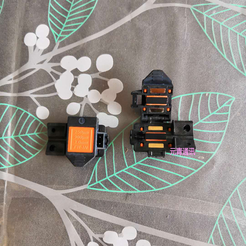 Xinwei Fusion Splicer Ofs-80 90 95 Fiber Optic Splicing Machine Three-In-One Clamp Bare Fiber Drop Cable Clamp Xinwei Fusion Splicer Ofs-80 90 95 Fiber Optic Splicing Machine Three-In-One Clamp Bare Fiber Drop Cable Clamp