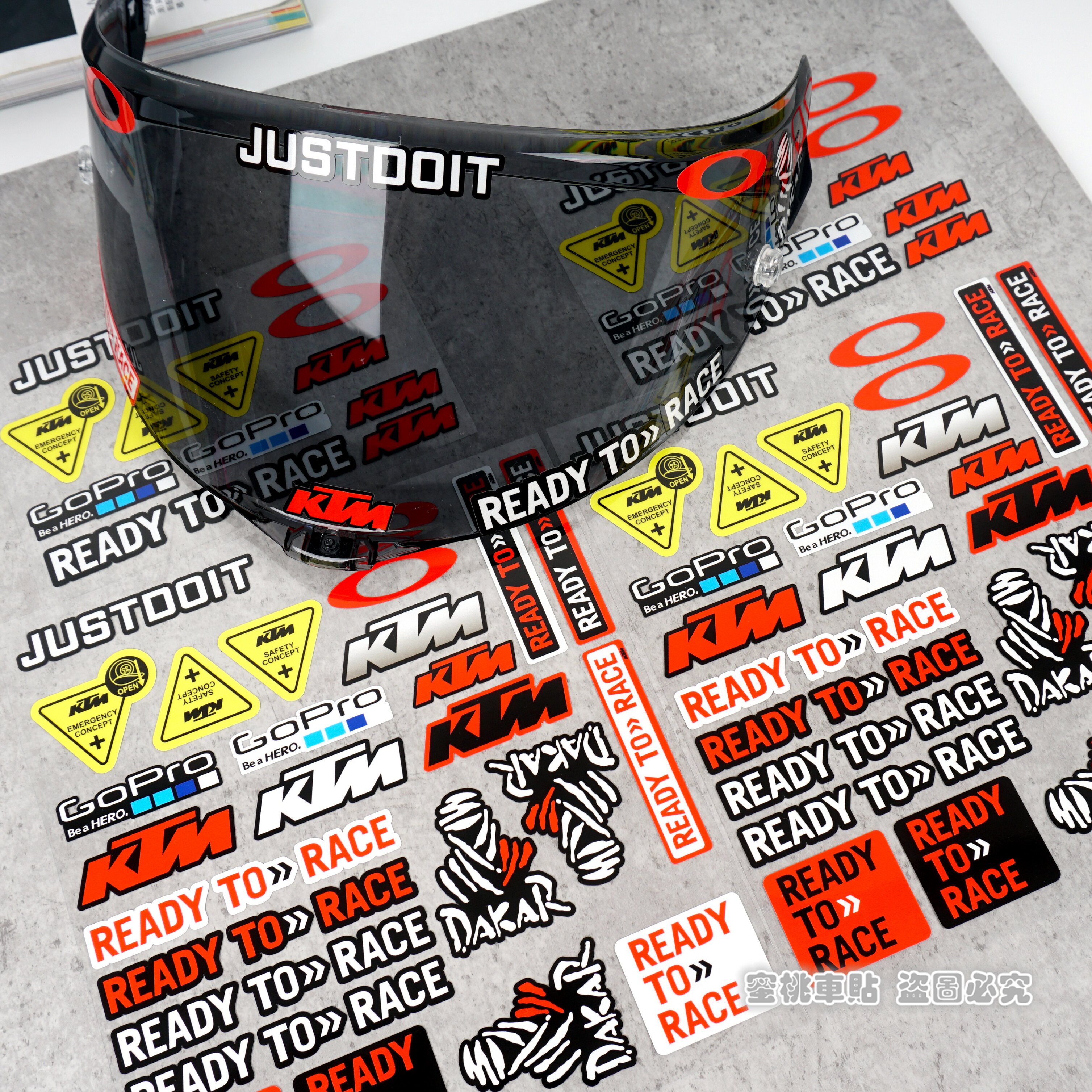 Наклейка на мотоцикл ktm duke390 rc390 790 890 1290 1090 改装镜片贴 头盔装饰贴纸 Respect
